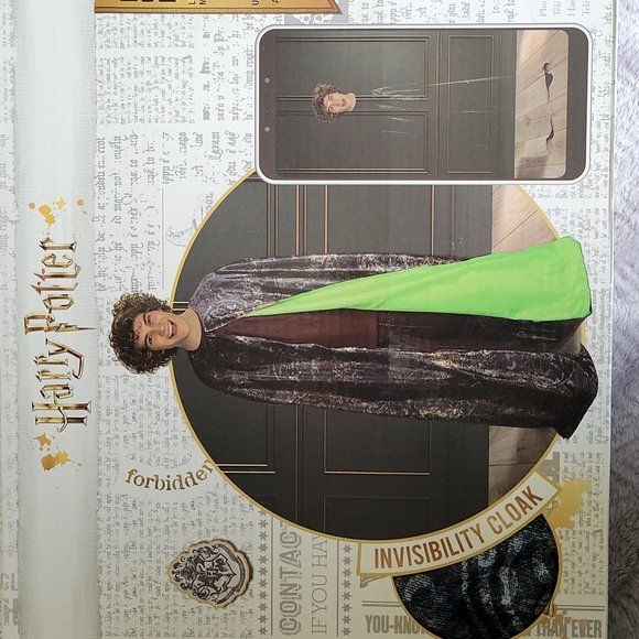 Harry Potter Cloak of Insivibility - Picture 1 of 9